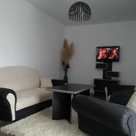 فندق D&s - Sans Souci Family تشيرنوموريتس